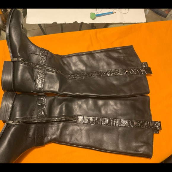 Vince Camuto VC-Fantastic Black Leather Riding Boots Size 9B/39, Pre-owned - Picture 14 of 16